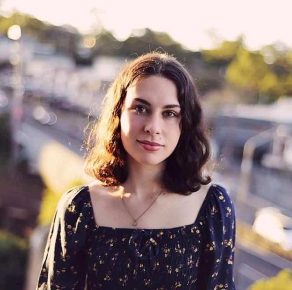 Meet your Posher, Isabel